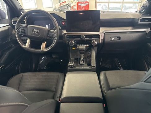 Used 2025 Toyota 4Runner TRD Off-Road Premium image 34