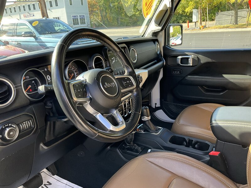 Used 2020 Jeep Wrangler Unlimited Sahara AWD/4WD image 23