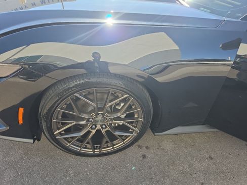 Used 2024 Ford Mustang Coupe RWD image 26