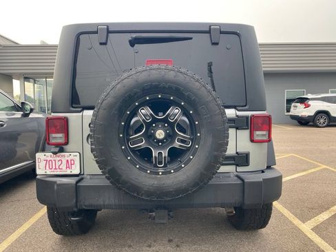 Used 2016 Jeep Wrangler Sport w/ Quick Order Package 24S AWD/4WD image 10