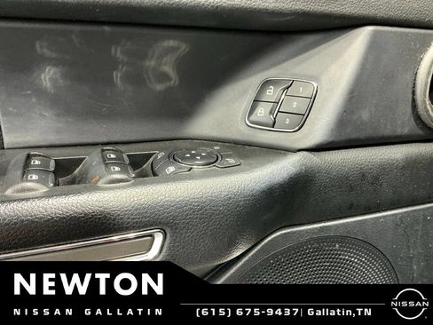 Used 2021 Ford Expedition XLT AWD/4WD image 16