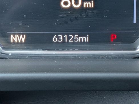 Used 2021 GMC Yukon AT4 image 31