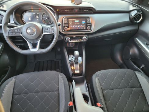 Certified 2020 Nissan Kicks SV image 14