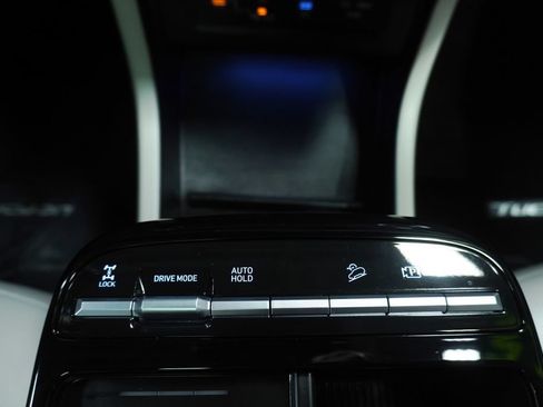 Used 2025 Hyundai Tucson SEL AWD/4WD image 19