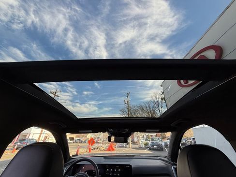 Certified 2025 Kia Sorento SX Prestige image 24