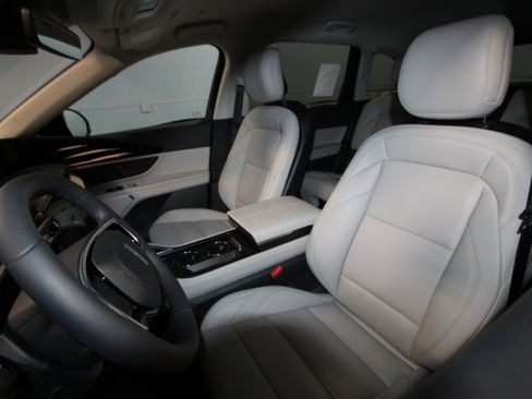 New 2026 Lincoln Nautilus Premier w/ Jet Appearance Package image 3