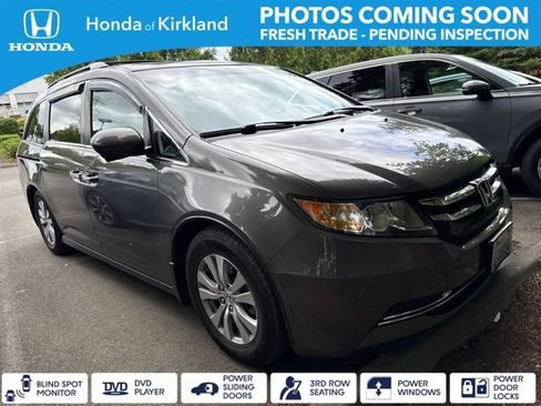 Used 2017 Honda Odyssey SE image 1