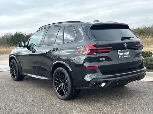 New 2026 BMW X5 xDrive40i w/ M Sport Package image 6