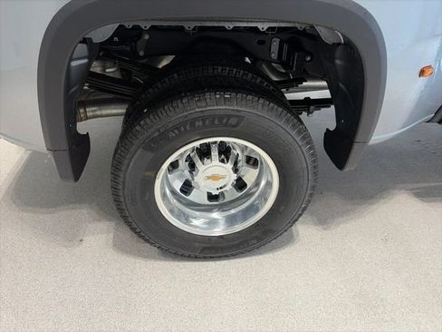 New 2026 Chevrolet Silverado 3500 LT w/ All Star Edition AWD/4WD image 7