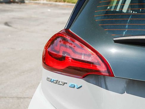 Used 2019 Chevrolet Bolt LT FWD image 7
