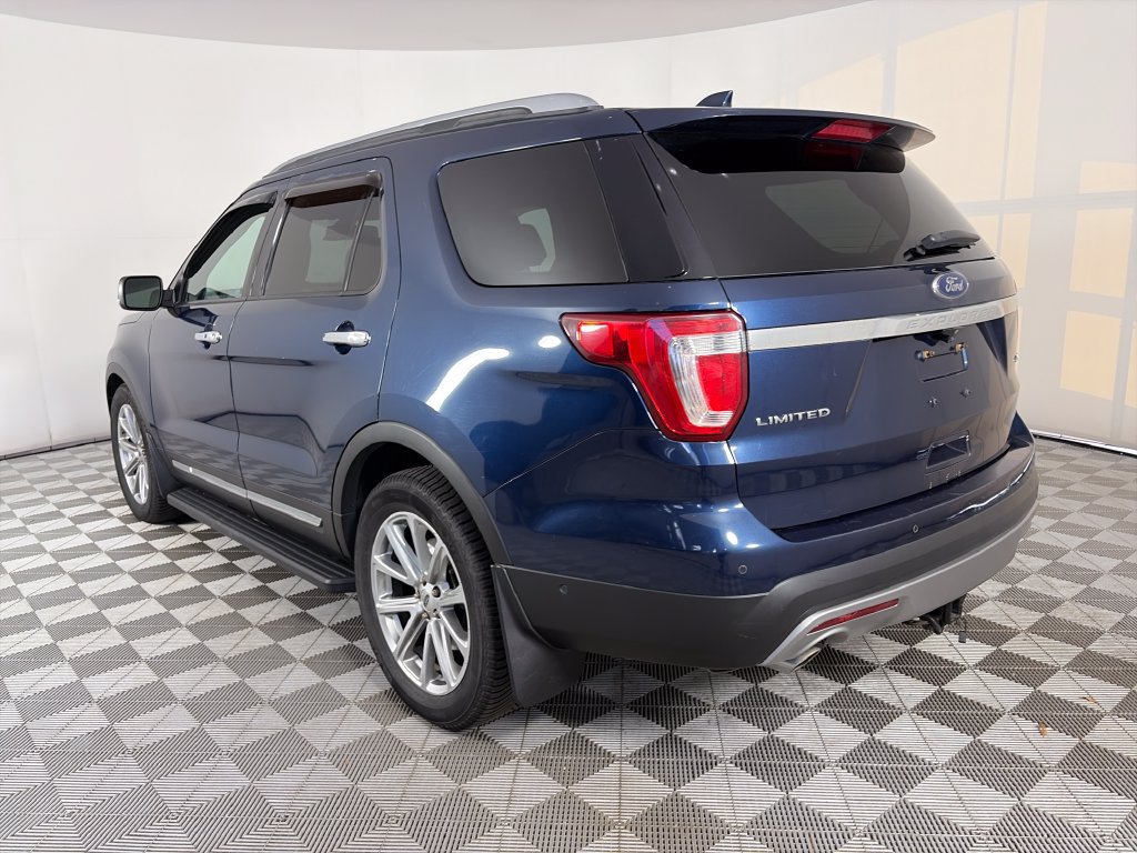 Used 2017 Ford Explorer Limited w/ Equipment Group 301A AWD/4WD image 5