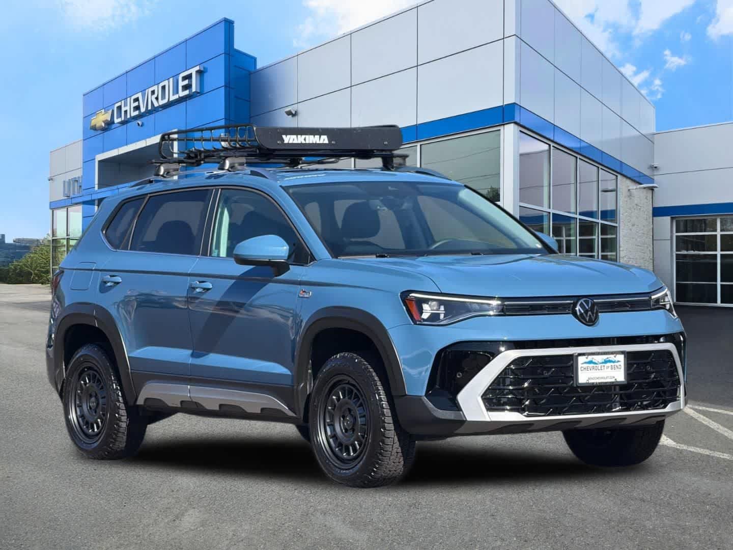 Used 2025 Volkswagen Taos SEL AWD/4WD image 9