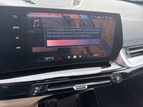 Used 2025 BMW X1 xDrive28i w/ Technology Package image 34