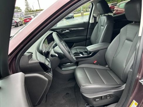 Certified 2025 Buick Envision Preferred AWD/4WD image 31