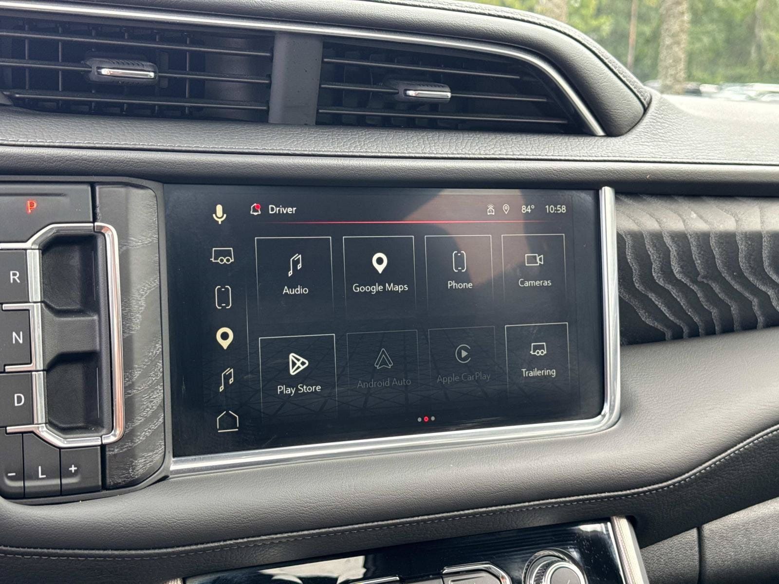 Used 2024 GMC Yukon Denali w/ Advanced Technology Package AWD/4WD image 19