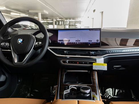 New 2026 BMW X5 sDrive40i image 11