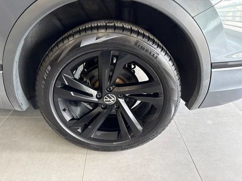 Used 2024 Volkswagen Tiguan SE R-Line AWD/4WD image 15