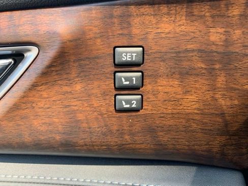 Used 2025 Subaru Ascent Touring AWD/4WD image 15