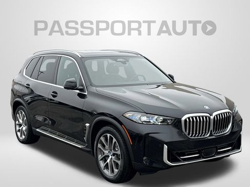 Used 2025 BMW X5 xDrive50e image 6