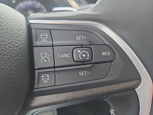 New 2025 Jeep Grand Cherokee L Limited w/ Luxury Tech Group II image 46