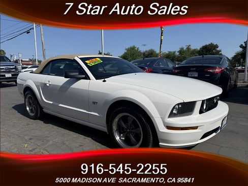 Used 2005 Ford Mustang GT Premium image 1