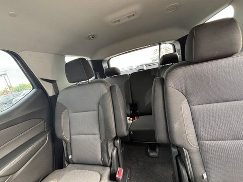 Used 2019 Chevrolet Traverse LT FWD image 14