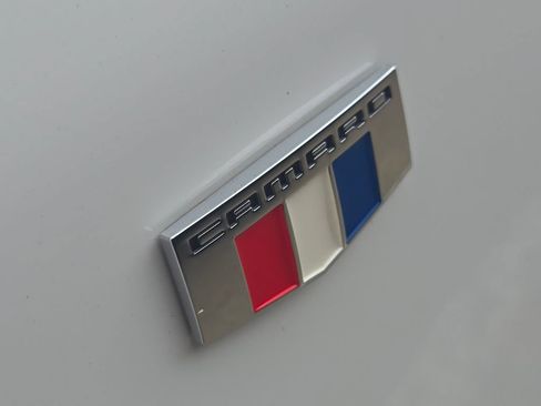 Used 2023 Chevrolet Camaro LT RWD image 11