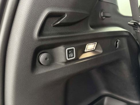 New 2025 Jeep Grand Cherokee L Laredo image 34