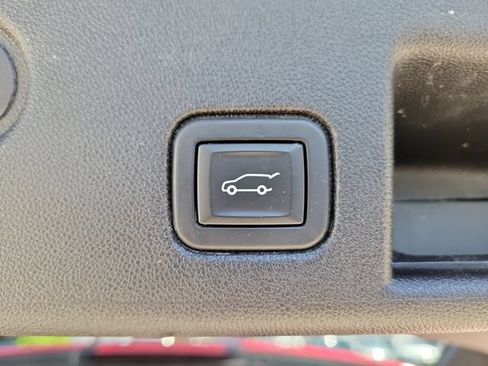 Certified 2020 Chevrolet Equinox LT FWD image 10