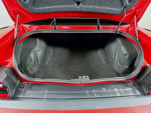 Used 2015 Dodge Challenger R/T Plus RWD image 26