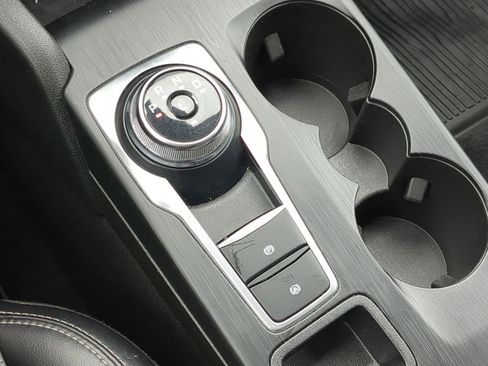 Certified 2023 Ford Escape Platinum image 34