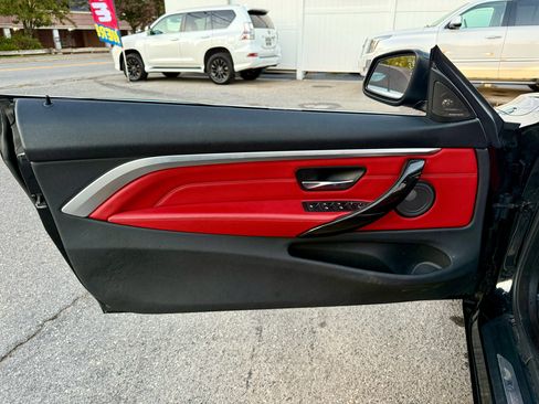 Used 2016 BMW 428i xDrive Convertible image 14