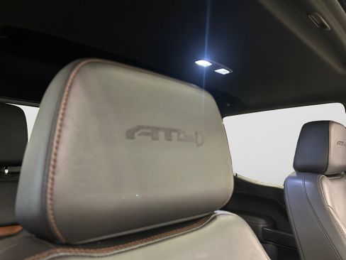 Used 2021 GMC Sierra 1500 AT4 w/ AT4 Value Package AWD/4WD image 16