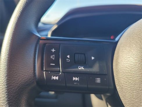 Used 2023 Nissan Rogue SV image 28