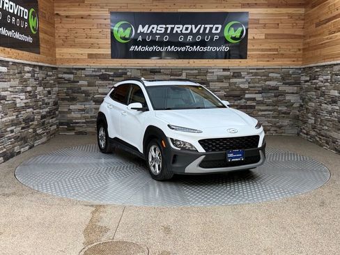 Used 2023 Hyundai Kona SEL w/ Convenience Package image 2