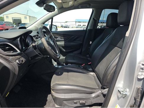 Used 2013 Buick Encore FWD image 10