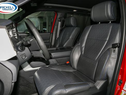 Used 2024 Toyota Sequoia Platinum AWD/4WD image 6