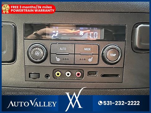 Used 2015 Chevrolet Suburban LTZ image 40