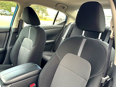 Certified 2025 Nissan Sentra SV image 14