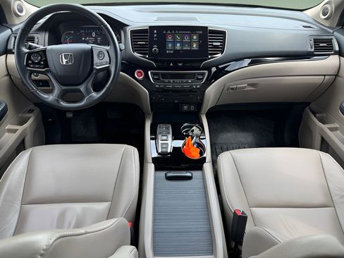 Used 2019 Honda Pilot Touring image 18