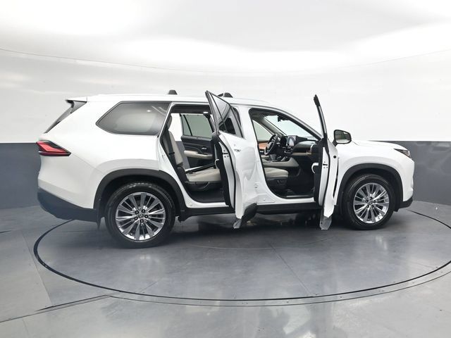 Used 2024 Toyota Grand Highlander AWD image 43