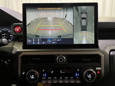 Certified 2024 Toyota Tacoma TRD Sport w/ TRD Sport Premium Package AWD/4WD image 19