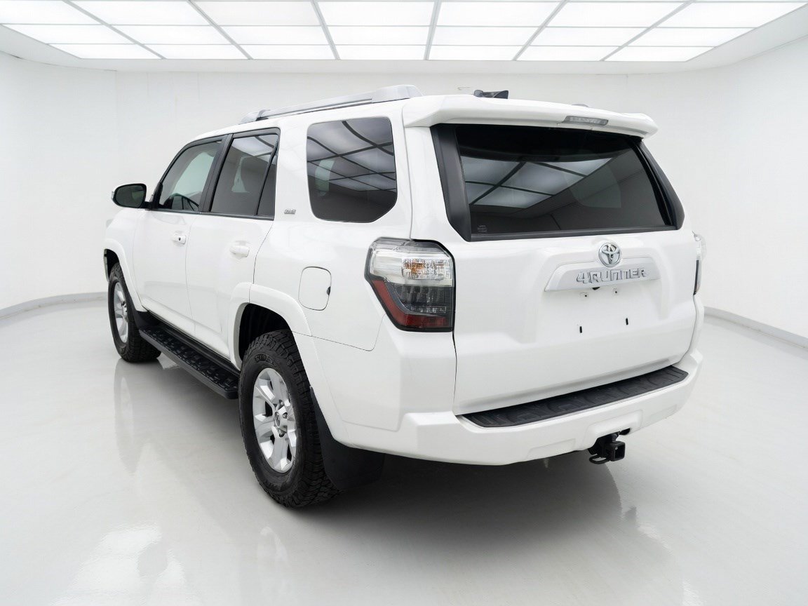 Used 2016 Toyota 4Runner SR5 AWD/4WD image 6