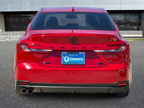 Used 2025 Toyota Camry SE FWD image 7