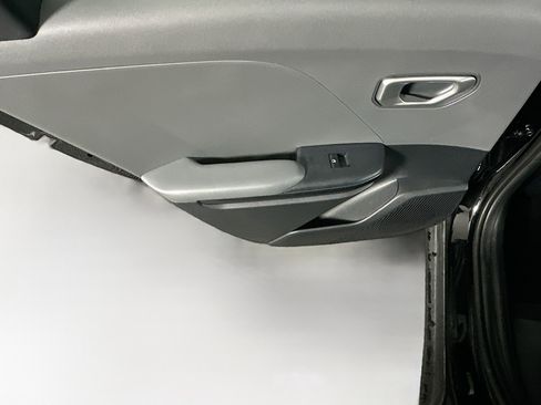 Used 2025 Kia K4 LXS image 31