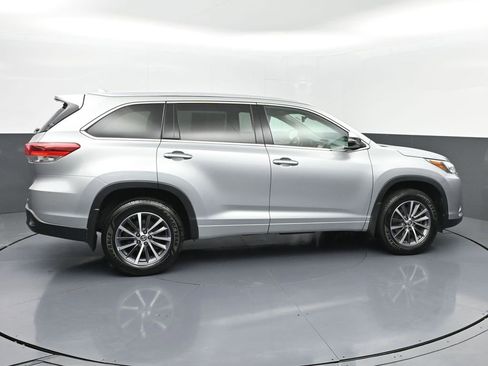 Certified 2018 Toyota Highlander XLE image 27