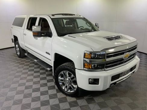 Used 2019 Chevrolet Silverado 2500 High Country w/ Duramax Plus Package image 50