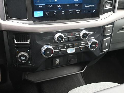 Used 2025 Ford F150 XLT w/ Equipment Group 301A Standard AWD/4WD image 17