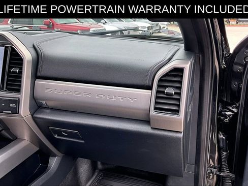 Used 2022 Ford F250 Platinum w/ FX4 Off-Road Package image 21