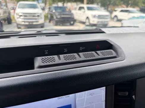 Used 2022 Ford Bronco Outer Banks AWD/4WD image 19